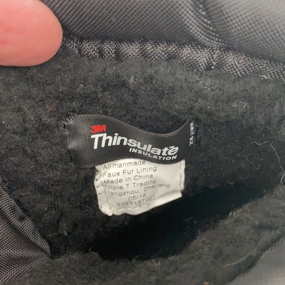 Northside black insulated snow boots. Size 5 ( toddler) - Picture 4 of 7